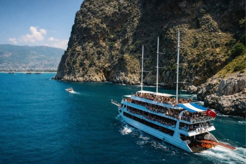 Alanya Starcraft Boat Trip Feature