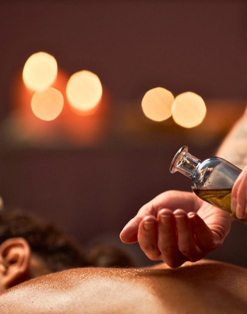 Aromatherapy essential oil massage treatment at Antalya Turkish bath