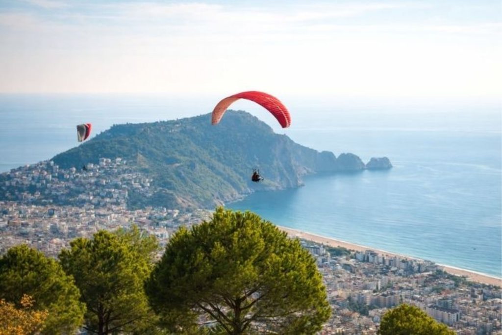 Paragliding in Alanya Feature