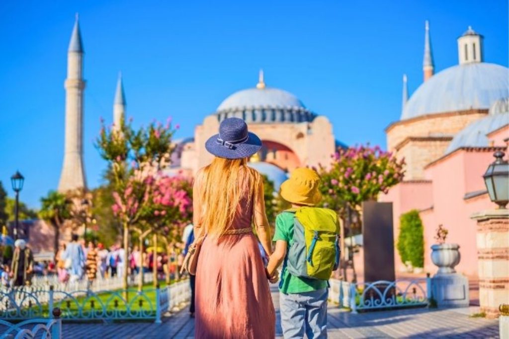 Istanbul day trip from Antalya with guided tour of historic landmarks